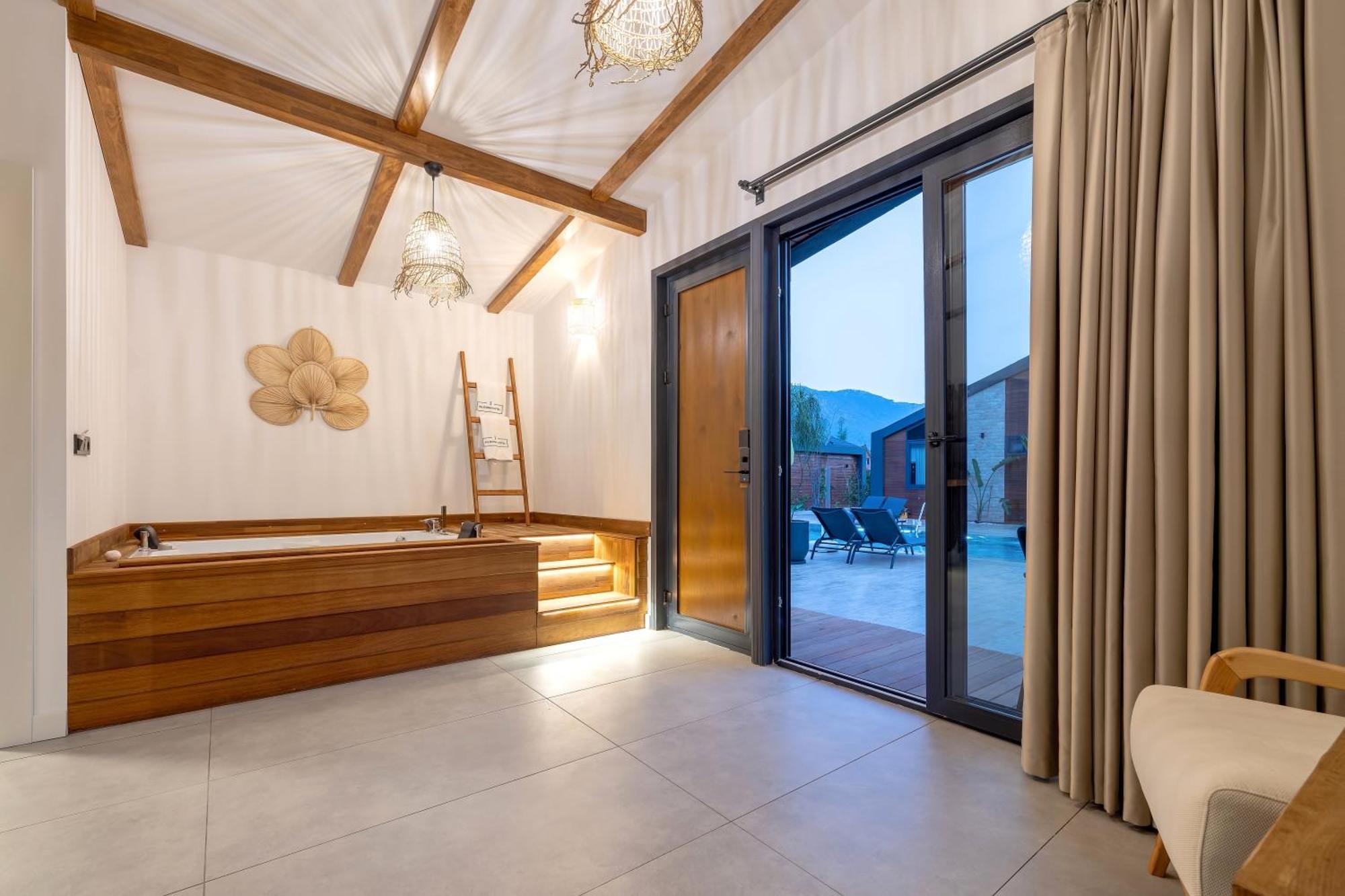 Rota Kilidonia Karaoez Suites&Villas Exterior foto